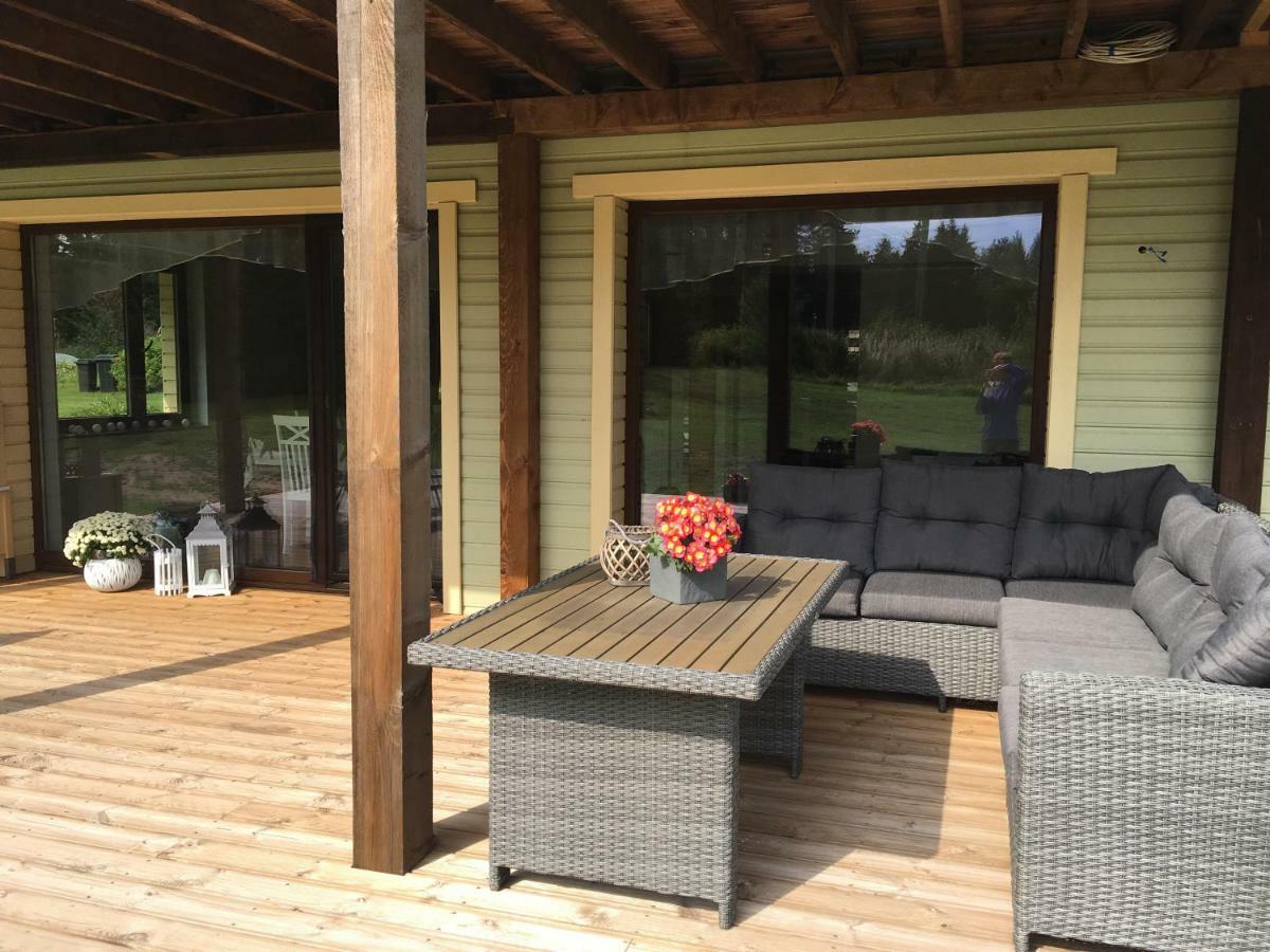 Kaeaenu Puhkemaja Villa Rakvere Buitenkant foto